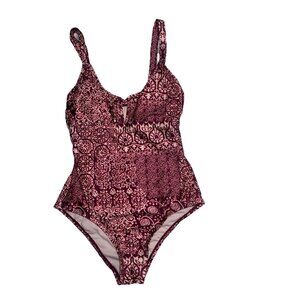 Kona Sol womans one piece bathing suit swim suit size S (4-6) Medium Seat NEW